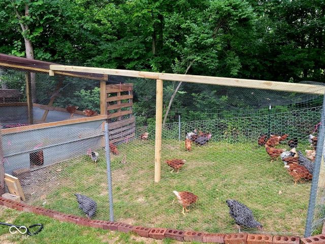 684 E Bonebrake Road, Veedersburg, IN 47987