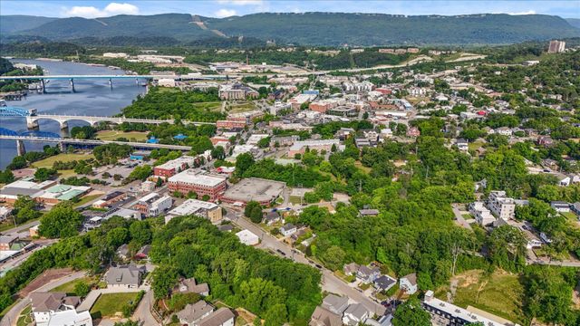 209 Thompson Street, Chattanooga, TN 37405