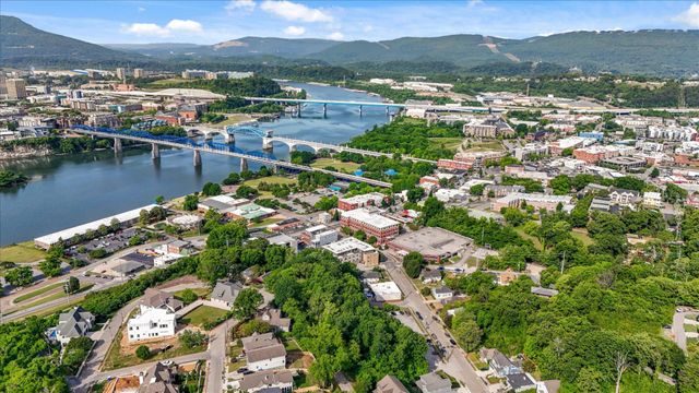 209 Thompson Street, Chattanooga, TN 37405