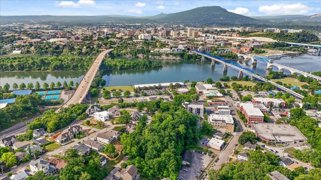 209 Thompson Street, Chattanooga, TN 37405