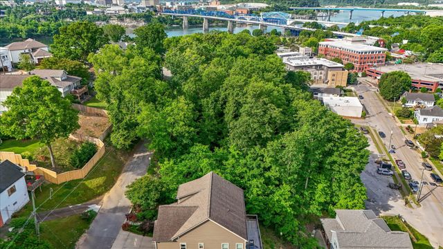 209 Thompson Street, Chattanooga, TN 37405
