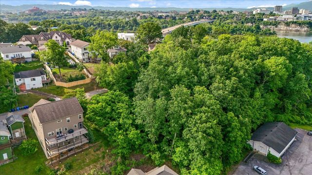 209 Thompson Street, Chattanooga, TN 37405