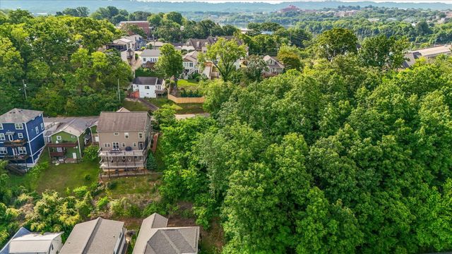 209 Thompson Street, Chattanooga, TN 37405