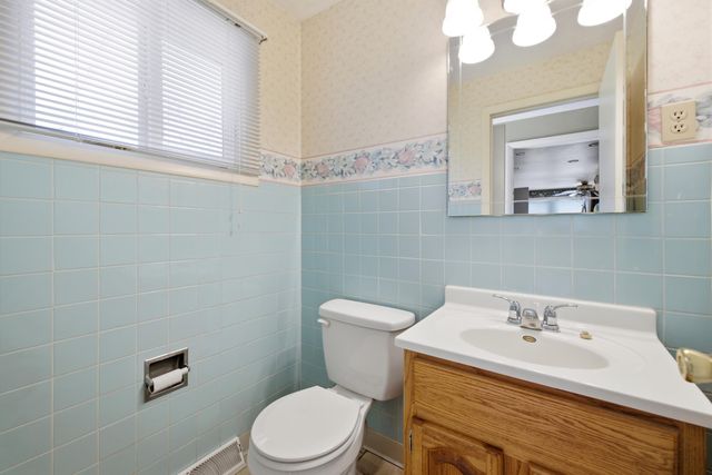 103 Meadow Lark Lane, La Porte, IN 46350