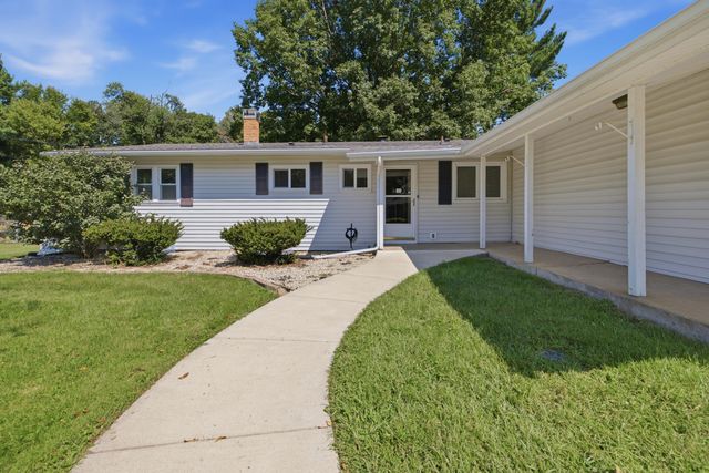 103 Meadow Lark Lane, La Porte, IN 46350