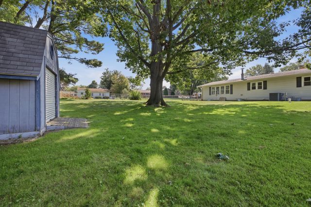 103 Meadow Lark Lane, La Porte, IN 46350