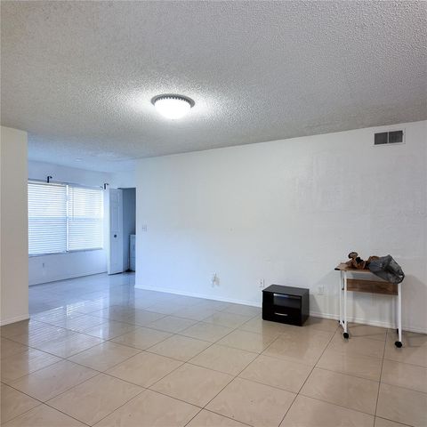 5152 CONROY ROAD 1317, Orlando, FL 32811