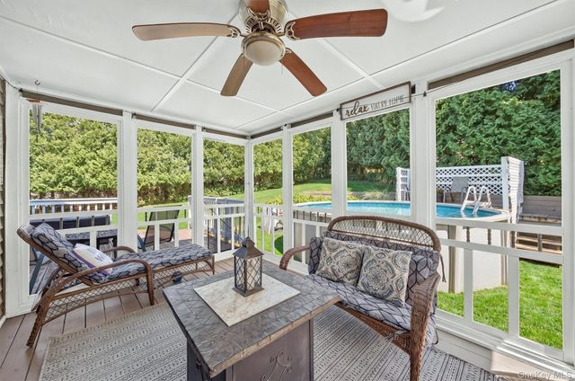 17 Kenilworth Lane, Warwick, NY 10990