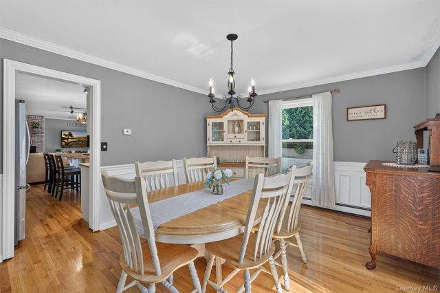 17 Kenilworth Lane, Warwick, NY 10990