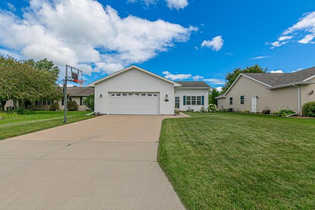 2530 GRASSY LANE, Neenah, WI 54956