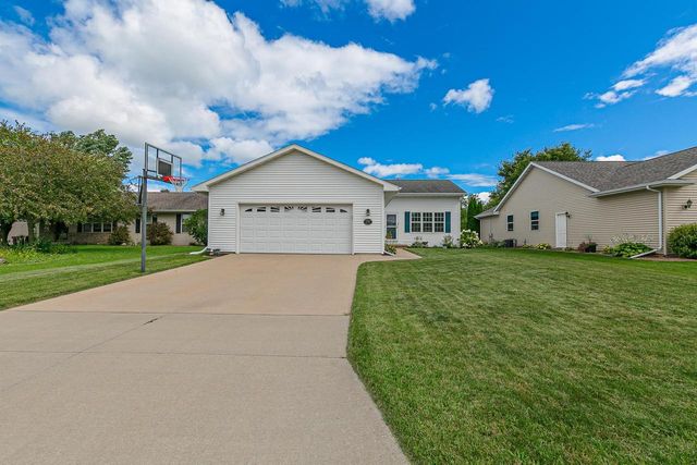 2530 GRASSY LANE, Neenah, WI 54956
