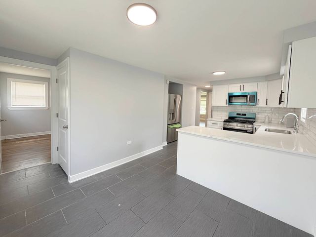 10139 S MAY Street, Chicago, IL 60643