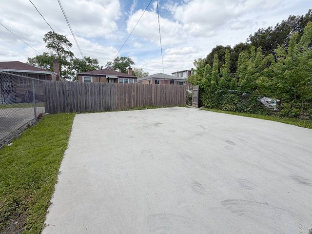 10139 S MAY Street, Chicago, IL 60643