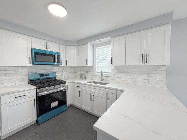 10139 S MAY Street, Chicago, IL 60643