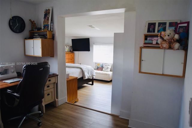 4155 NW 12th Ter, Oakland Park, FL 33309