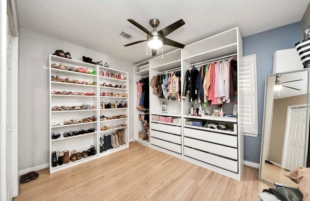 1226 Stonecrest, Houston, TX 77018