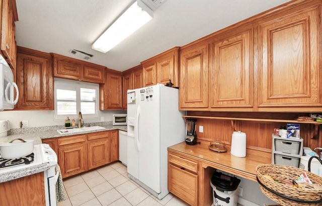 1226 Stonecrest, Houston, TX 77018