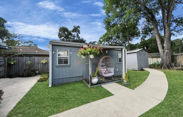 1226 Stonecrest, Houston, TX 77018