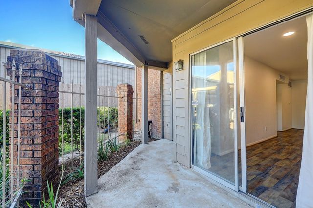 11201 Lynbrook Drive 3818, Houston, TX 77042