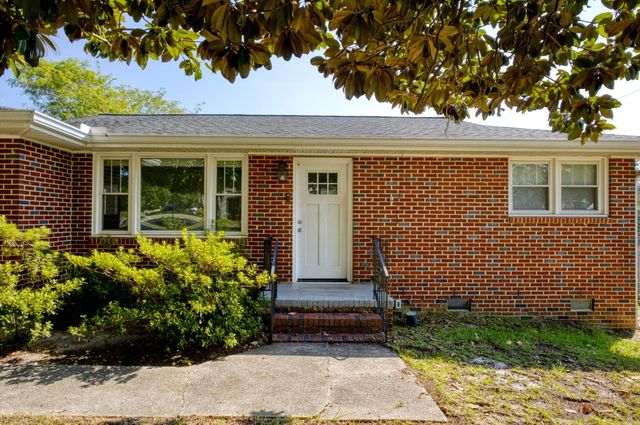917 Magnolia Drive, Aiken, SC 29803