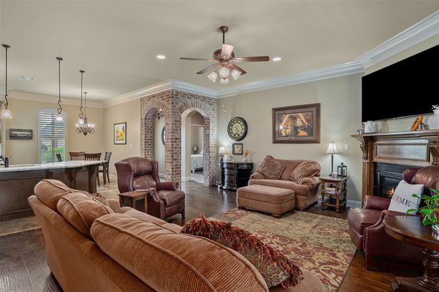 672 Dumaine, Bossier City, LA 71111