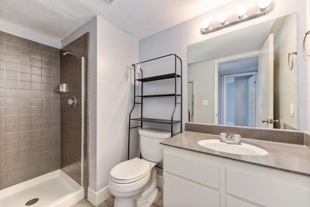 7975 Arcade Lake Ln, Citrus Heights, CA 95610