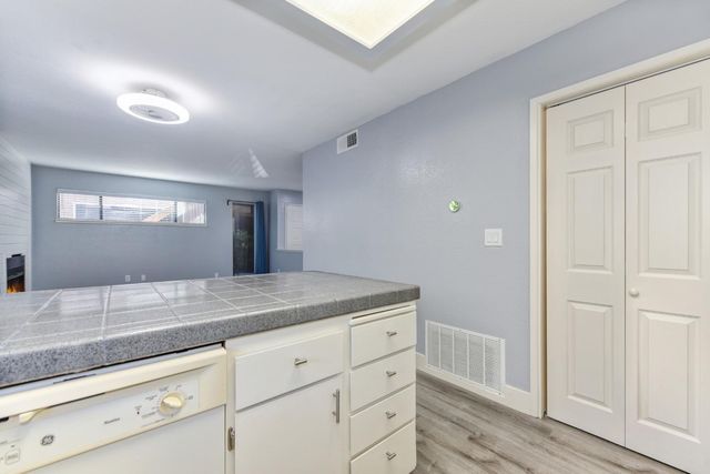 7975 Arcade Lake Ln, Citrus Heights, CA 95610