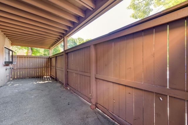 7975 Arcade Lake Ln, Citrus Heights, CA 95610