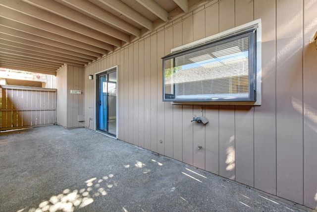 7975 Arcade Lake Ln, Citrus Heights, CA 95610