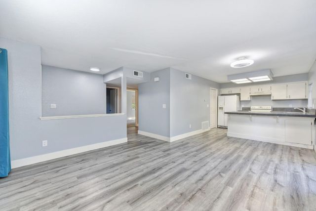 7975 Arcade Lake Ln, Citrus Heights, CA 95610