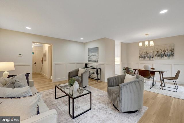 2931 VILLAGE SPRING LN, Vienna, VA 22181