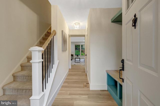 2931 VILLAGE SPRING LN, Vienna, VA 22181
