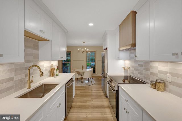 2931 VILLAGE SPRING LN, Vienna, VA 22181