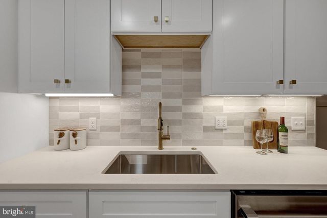 2931 VILLAGE SPRING LN, Vienna, VA 22181