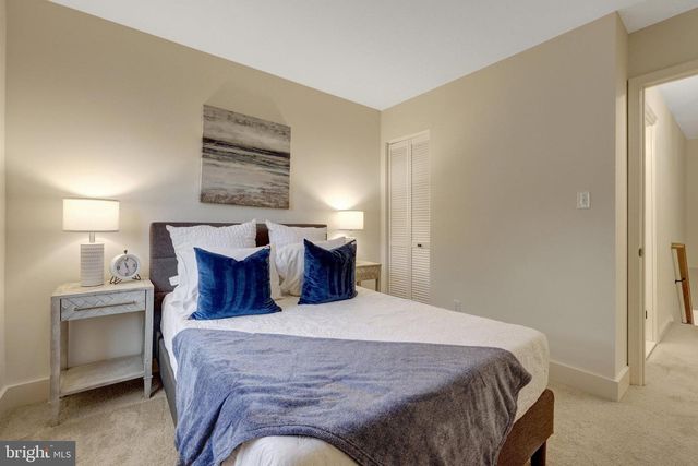 2931 VILLAGE SPRING LN, Vienna, VA 22181