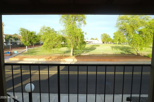 8558 E PORTLAND Street, Scottsdale, AZ 85257