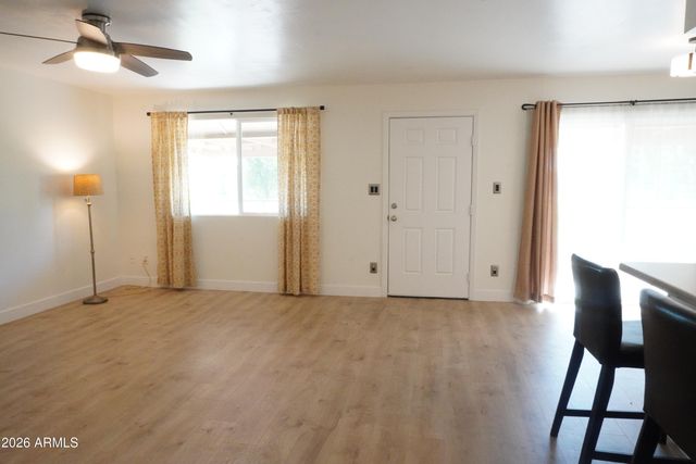 8558 E PORTLAND Street, Scottsdale, AZ 85257