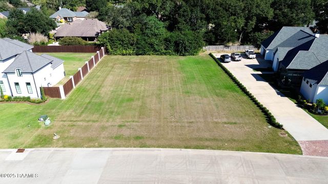 201 Alsway Lane, Broussard, LA 70518