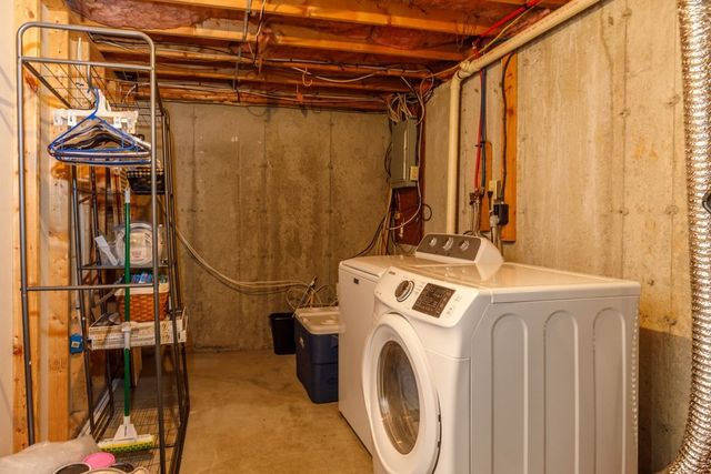 31 Macintosh Lane 31, Leominster, MA 01453