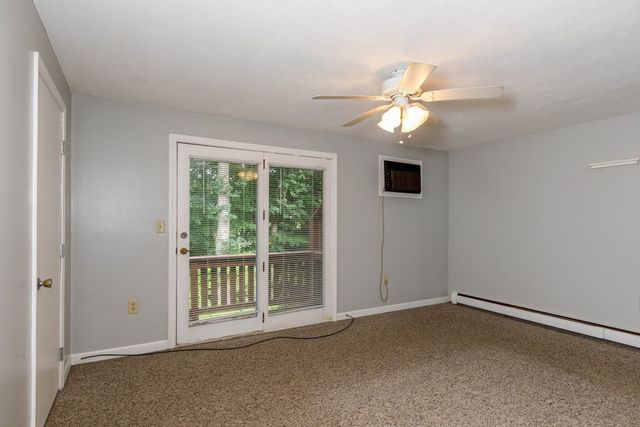 31 Macintosh Lane 31, Leominster, MA 01453