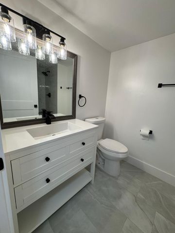 10229 NW 9th Street Circle 103, Miami, FL 33172