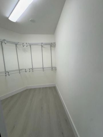 10229 NW 9th Street Circle 103, Miami, FL 33172