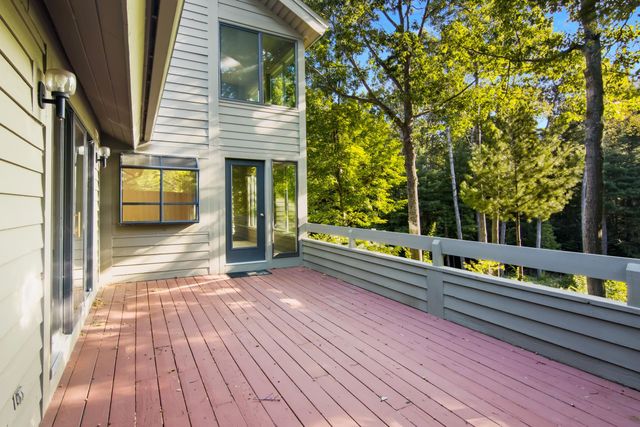 6432 Mission Ridge, Traverse City, MI 49686