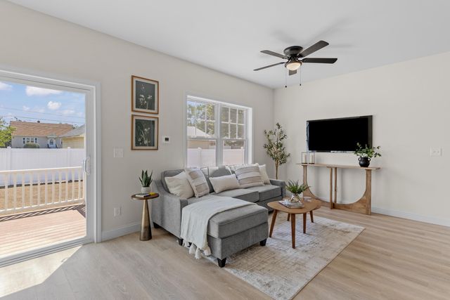 39 A & B Larch Street, Goffstown, NH 03045