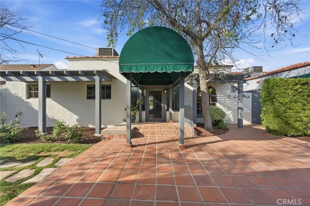 1314 E Chapman, Orange, CA 92866