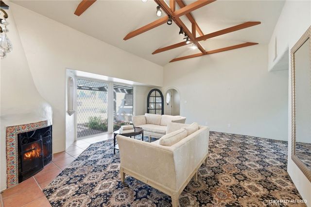 1314 E Chapman, Orange, CA 92866