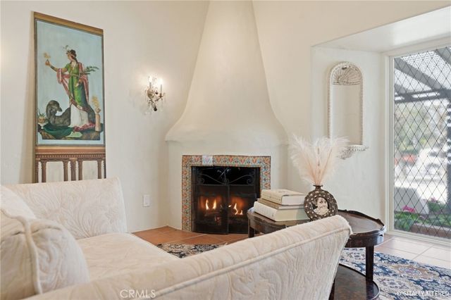 1314 E Chapman, Orange, CA 92866