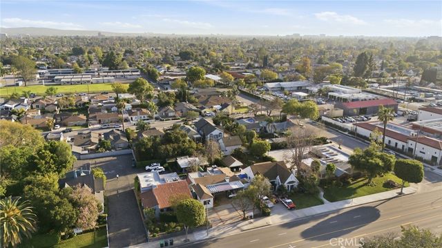 1314 E Chapman, Orange, CA 92866