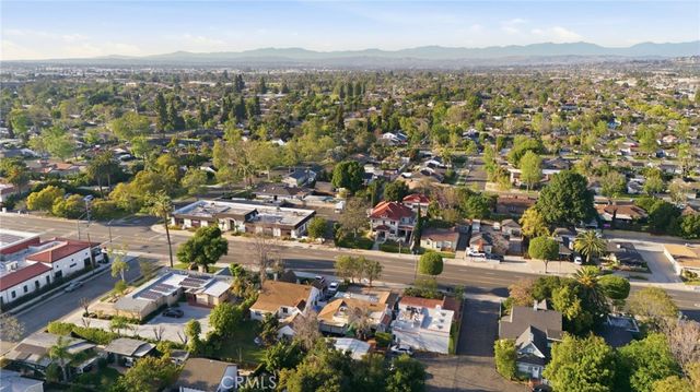 1314 E Chapman, Orange, CA 92866