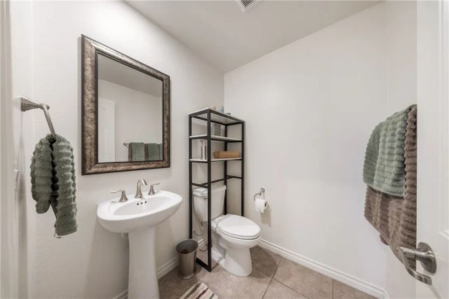 13862 Mardi Gras, Riverside, CA 92503